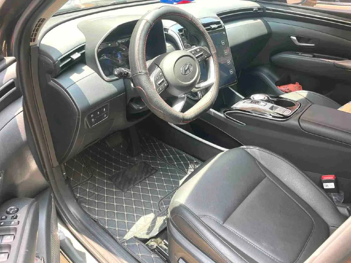 HYUNDAI TUCSON 2023