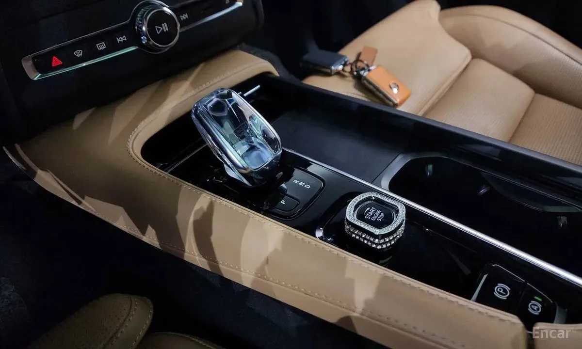 VOLVO XC90 T8 INSCRIPTION HYBRID 2022