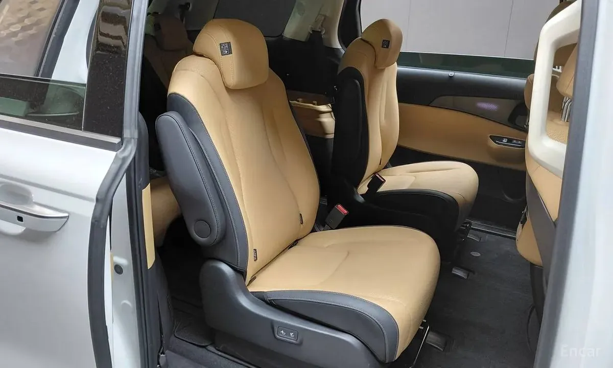 KIA CARNIVAL SIGNATURE 2022