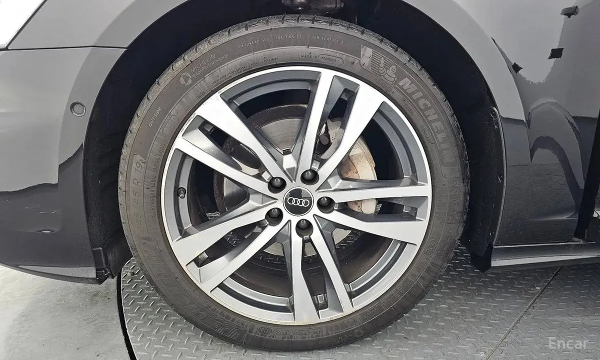 AUDI A6 PREMIUM 2023
