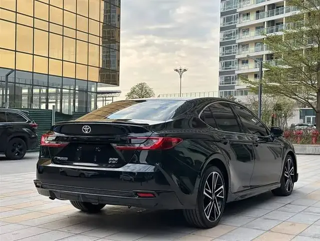 TOYOTA CAMRY HYBRID 2025