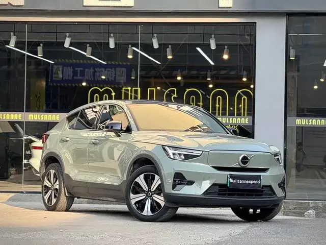 VOLVO XC40 EV 2023