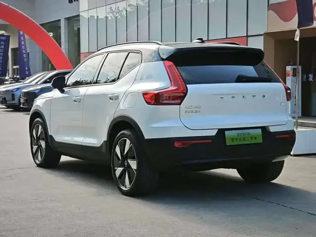 VOLVO XC40 PRO EV 2023