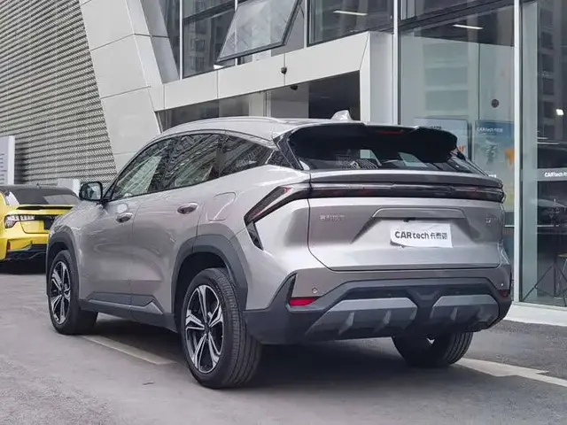 GEELY GALAXY L7 2025