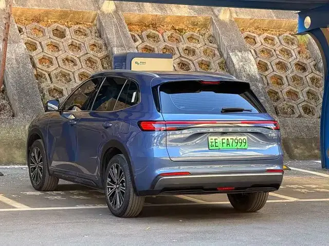 GEELY GALAXY STARSHIP 7 2025