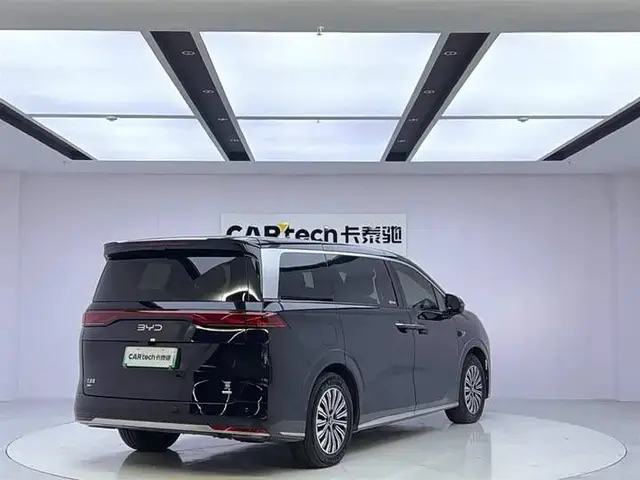 BYD XIA DM-I 2025