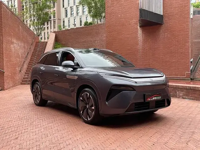 BYD TANG L KM TANG L 600 KM 2025