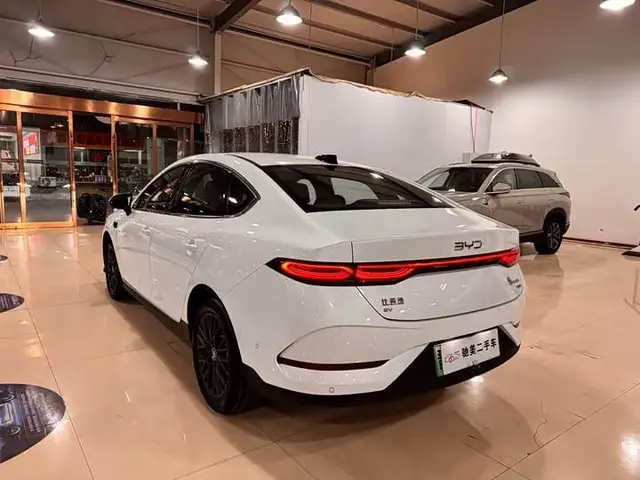 BYD QIN PLUS EV 2025