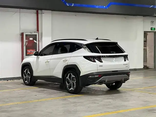HYUNDAI TUCSON L 2023