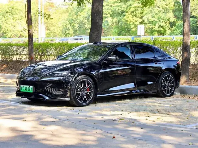 BYD SEAL KM QUAD-DRIVE SEAL 600 KM QUAD-DRIVE 2025