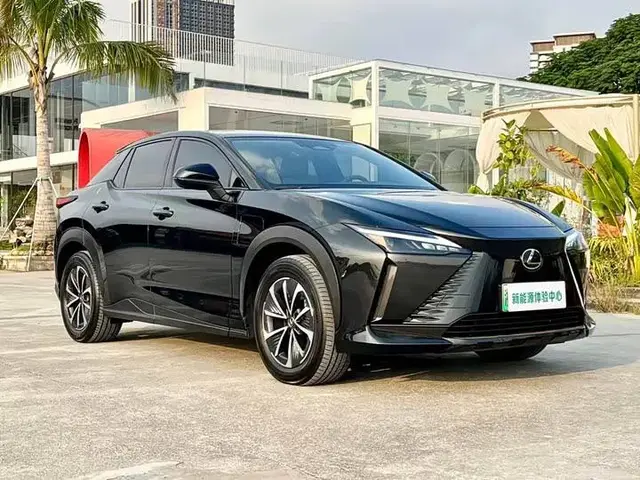 LEXUS RZ 450E AWD 2024