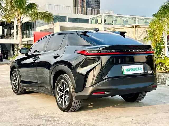 LEXUS RZ 450E AWD 2024