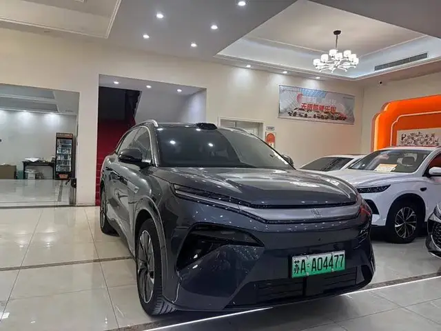 BYD TANG L EV 600 2025