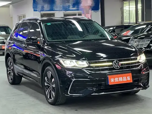 VOLKSWAGEN TIGUAN L R-LINE FWD 2022