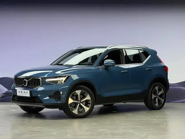 VOLVO XC40 B4 4WD 2023