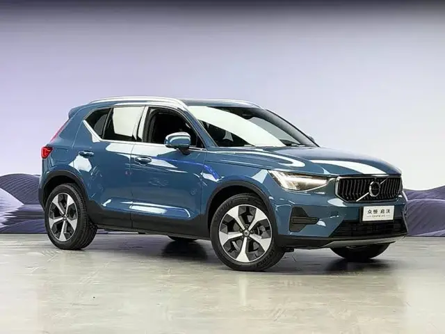 VOLVO XC40 B4 4WD 2023