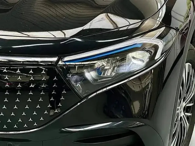 MERCEDES-BENZ EQB 260 2024