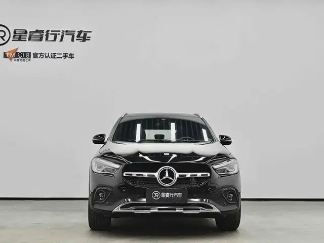 MERCEDES-BENZ GLA 220 2023