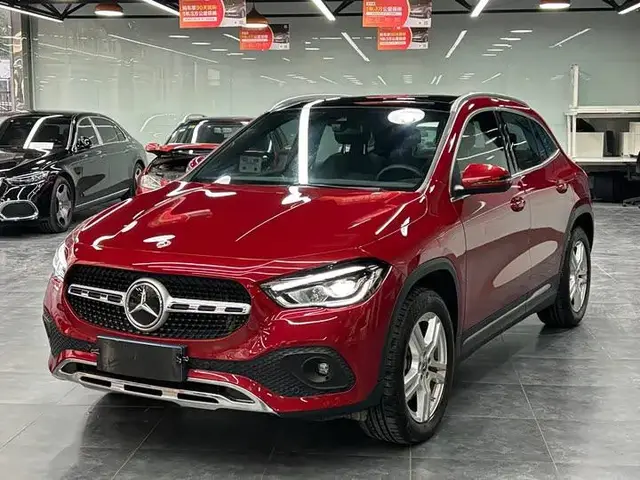 MERCEDES-BENZ GLA 200 2022