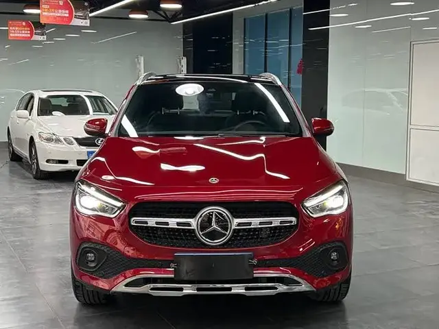 MERCEDES-BENZ GLA 200 2022