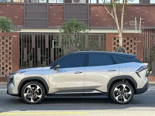 GEELY GALAXY L7 2024