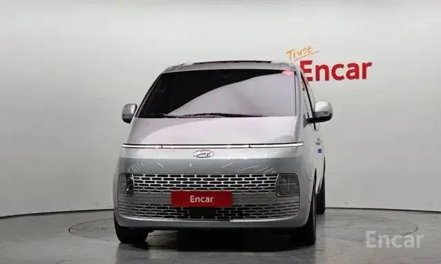 HYUNDAI STARIA 4WD 2023