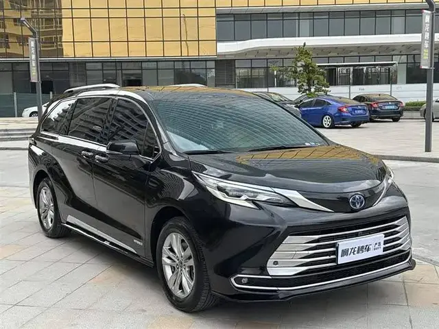 TOYOTA SIENNA HYBRID PLATINUM 2022