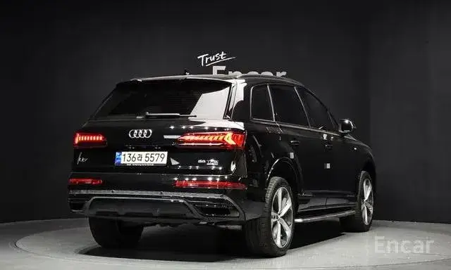 AUDI Q7 55 TFSI QUATTRO 2023