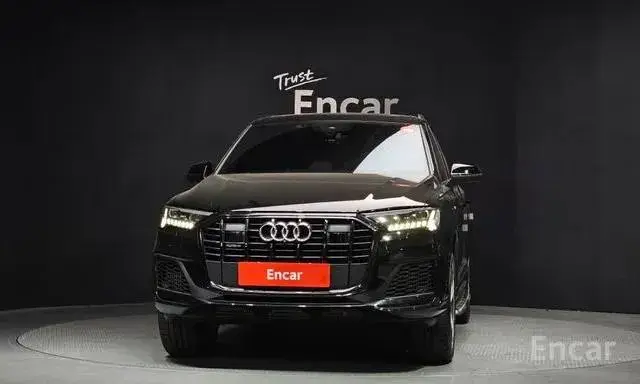 AUDI Q7 55 TFSI QUATTRO 2023