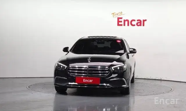 MERCEDES-BENZ E250 2022