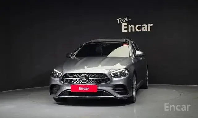 MERCEDES-BENZ E350 4MATIC AMG-LINE 2022
