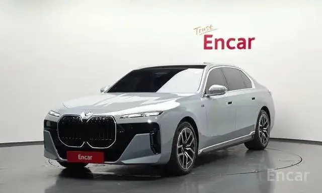 BMW 740I SDRIVE M SPORT 2023