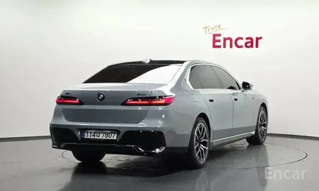 BMW 740I SDRIVE M SPORT 2023