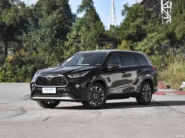 TOYOTA HIGHLANDER 380T 4WD 2026