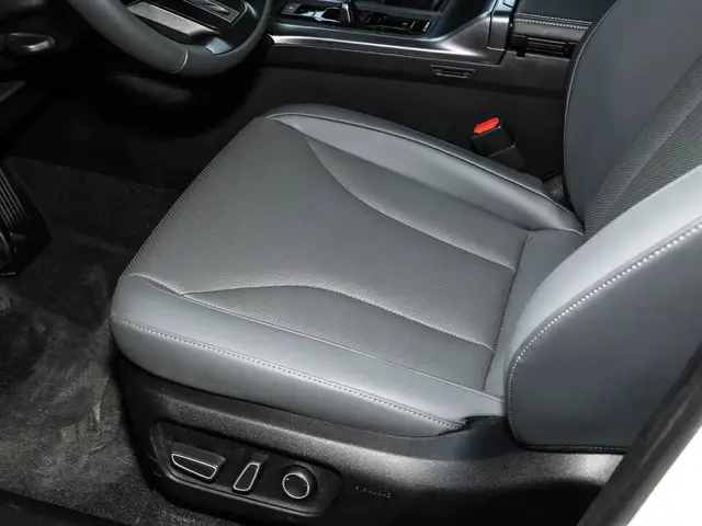 TOYOTA RAV 4 2WD HYBRID 2026