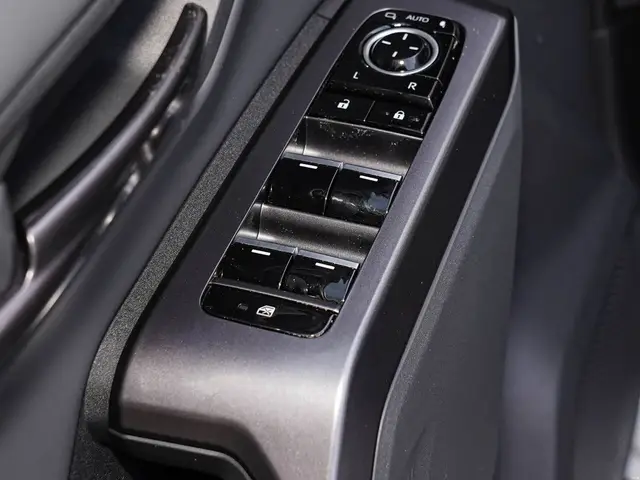 TOYOTA RAV 4 2WD HYBRID 2026