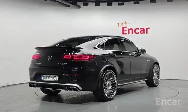 MERCEDES-BENZ GLC63S 4MATIC 2023