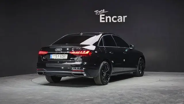 AUDI A4 40TFSI 2023