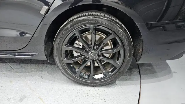 AUDI A4 40TFSI 2023