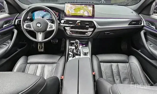 BMW 520I M SPORT 2023