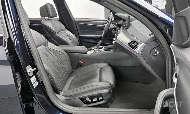 BMW 520I M SPORT 2023