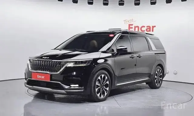 KIA CARNIVAL SIGNATURE 2023