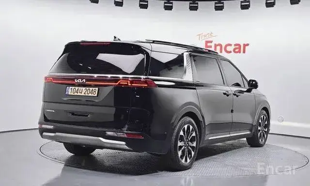 KIA CARNIVAL SIGNATURE 2023