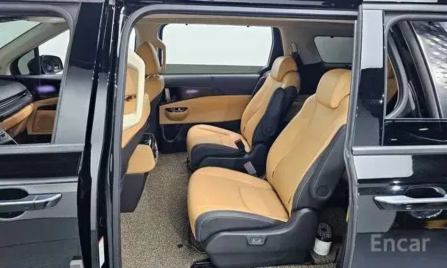 KIA CARNIVAL SIGNATURE 2023