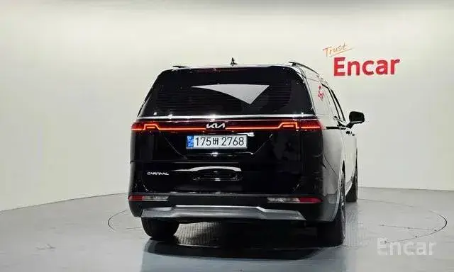 KIA CARNIVAL SIGNATURE 2023