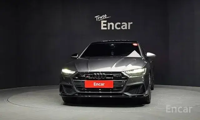 AUDI S7 2022
