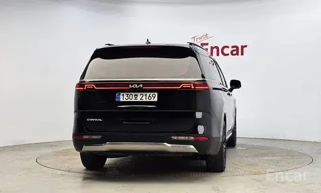 KIA CARNIVAL NOBLESSE 2023