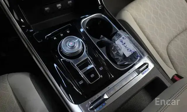KIA CARNIVAL NOBLESSE 2023