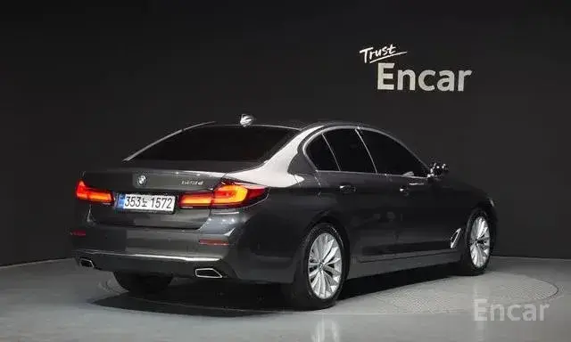 BMW 5 SERIES 2022