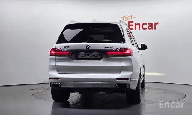 BMW X7 2022